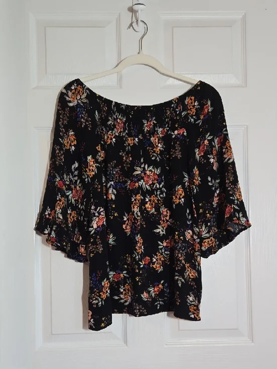 Democracy Black Floral Off-Shoulder Top Size Medium - Picture 5 of 5
